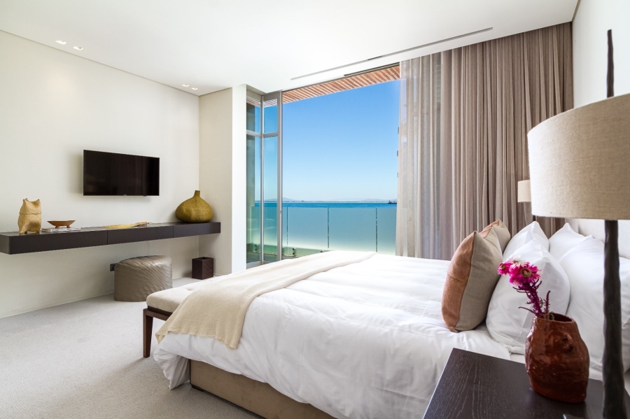To Let 3 Bedroom Property for Rent in Mouille Point Western Cape